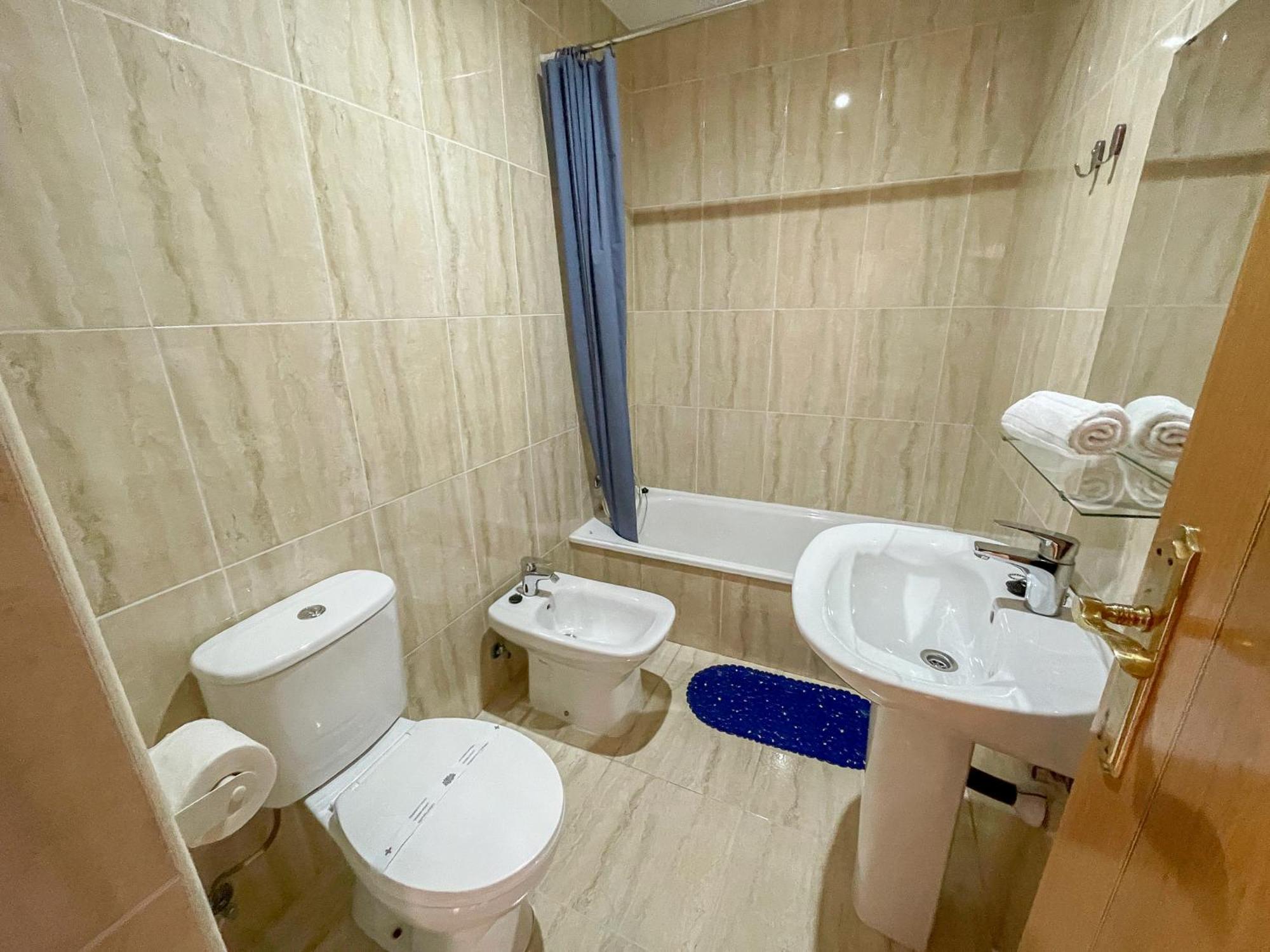 Apartamentos Ares 3000 Екстериор снимка